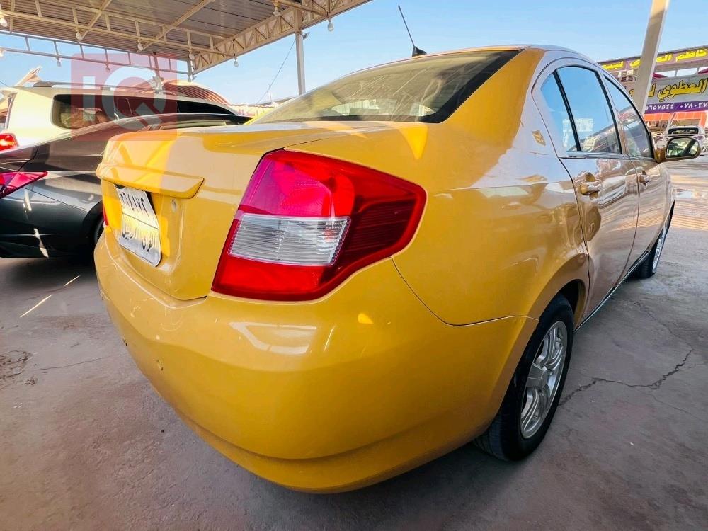 Chery E5